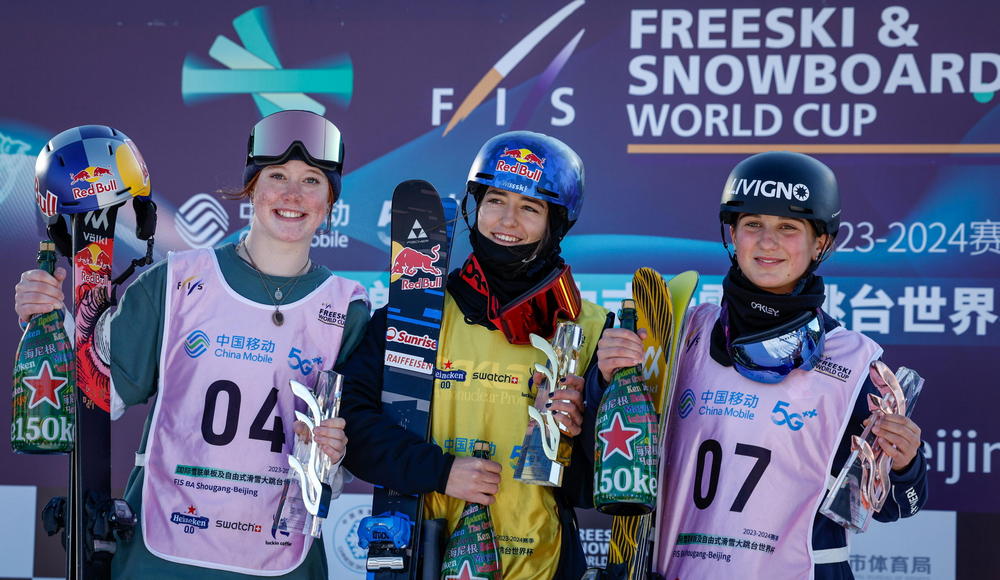 Coppa del Mondo: Flora Tabanelli conquista il terzo posto nel big air di Pechino