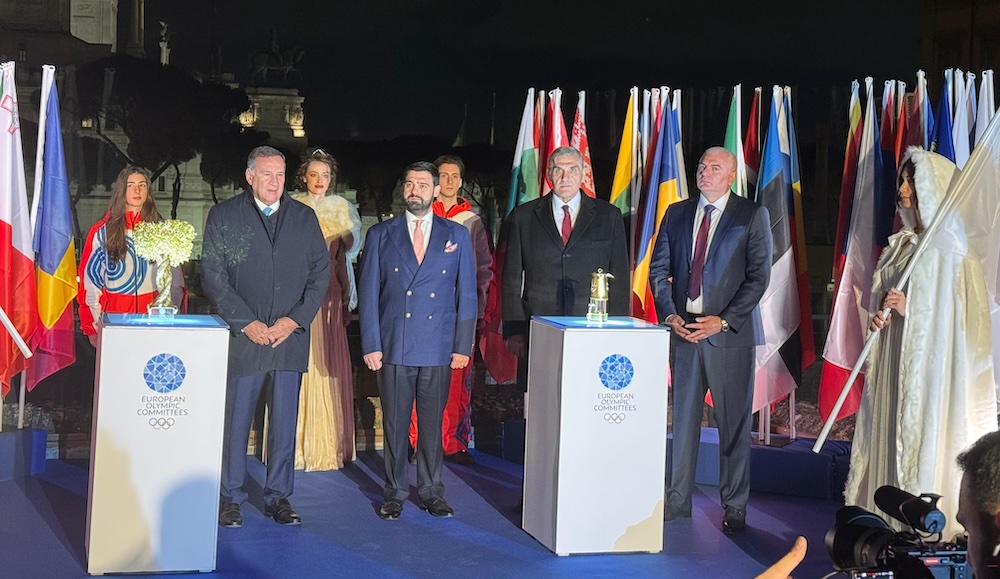 Accesa a Roma la Torcia del Festival Olimpico della Gioventù Europea, Mornati: “Grande opportunità per i ragazzi"