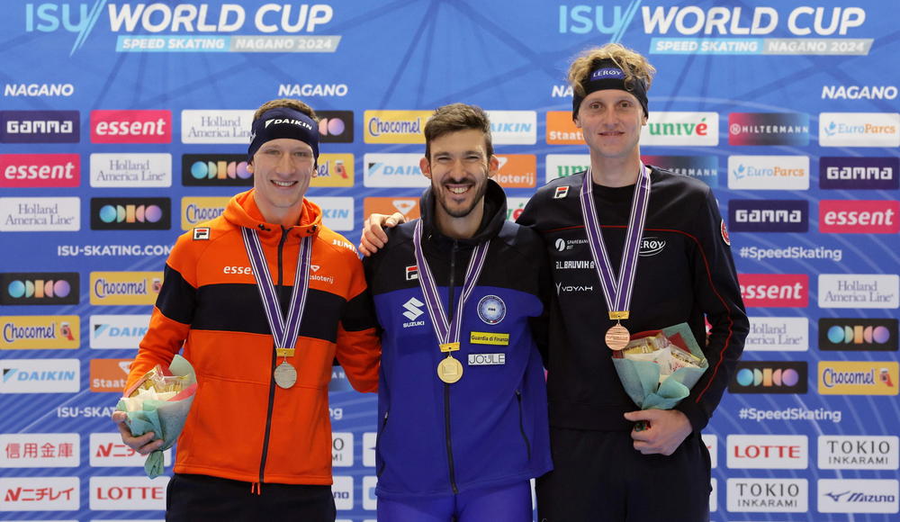 Davide Ghiotto inaugura la Coppa del Mondo con il successo sui 5.000 metri a Nagano