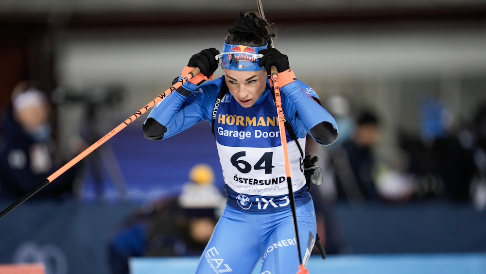  Dorothea Wierer show ad Östersund: l’azzurra trionfa nella prima gara individuale della Coppa del Mondo 
