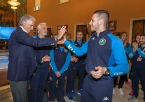 194 &copy;ZC_GMT_155134