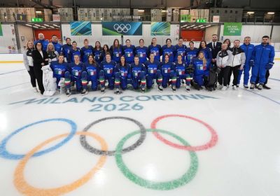 Ice hockey: the women's national team trains in Milan ahead of their debut