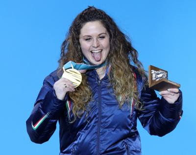 Michela Moioli con l'oro al collo