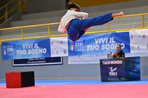 coni cnx94586px