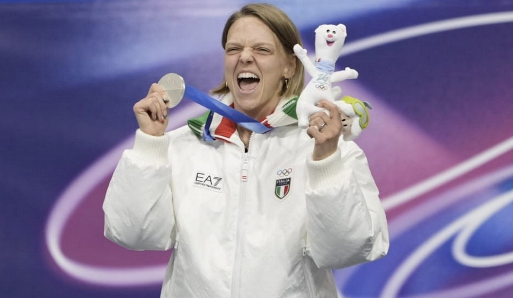 Fontana vince l'argento nei 500 metri e firma la 13ª medaglia olimpica: eguagliato il record di Mangiarotti