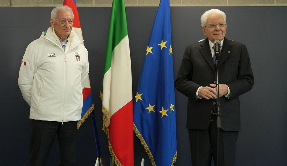 Il Presidente Mattarella visita il Villaggio Olimpico di Milano: "Azzurri, renderete onore al Tricolore"